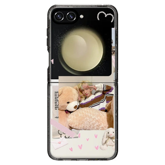 Theo case | ‘Theo collage’ _Samsung Z Flip [35242]